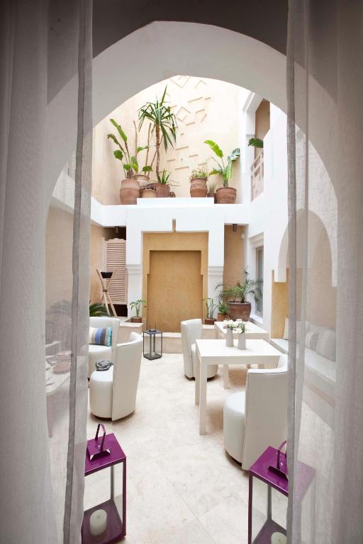 Riad Dar Maya Эс-Сувейра Экстерьер фото