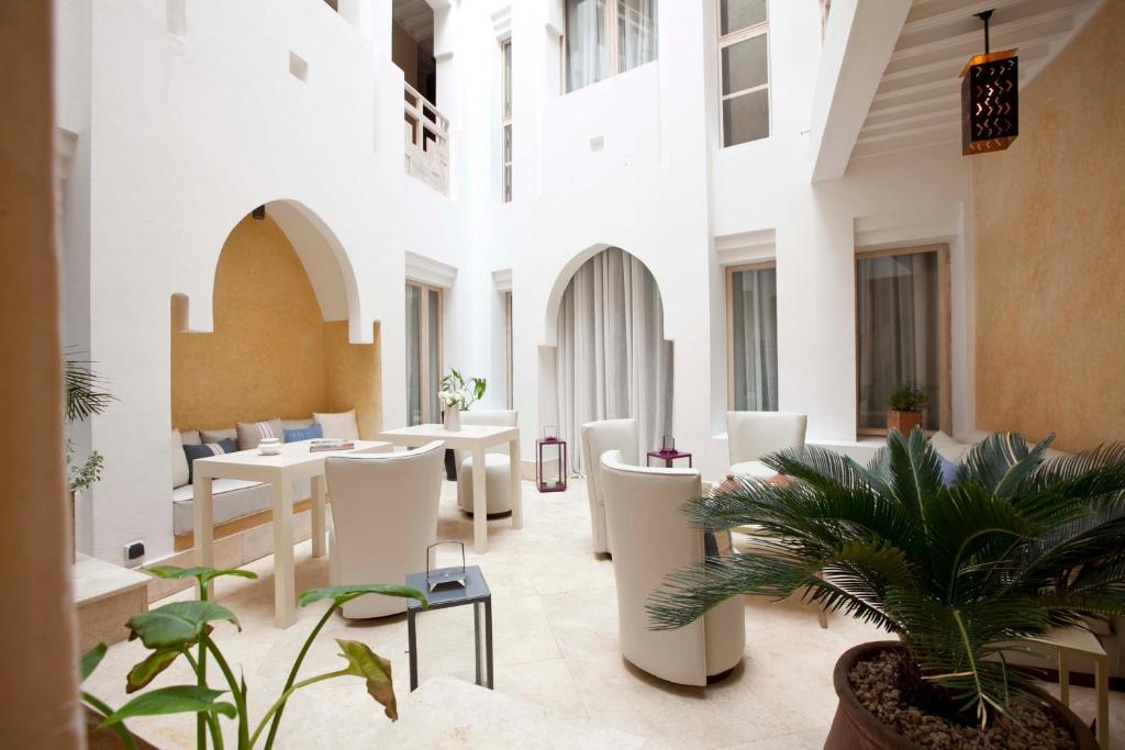 Riad Dar Maya Эс-Сувейра Экстерьер фото